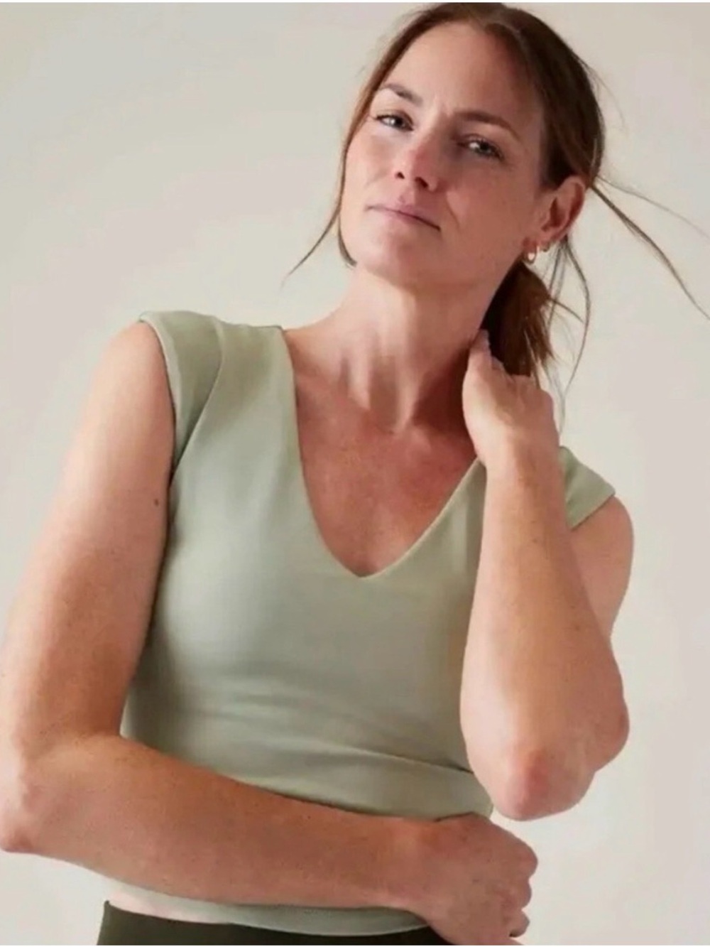 Athleta Transcend Crop Tee, Size Medium, fern Green, VGUC